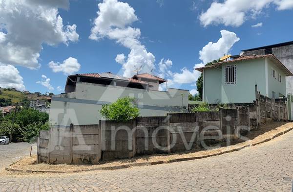 Excelente terreno com 287m² no Bairro Seminário – Venda